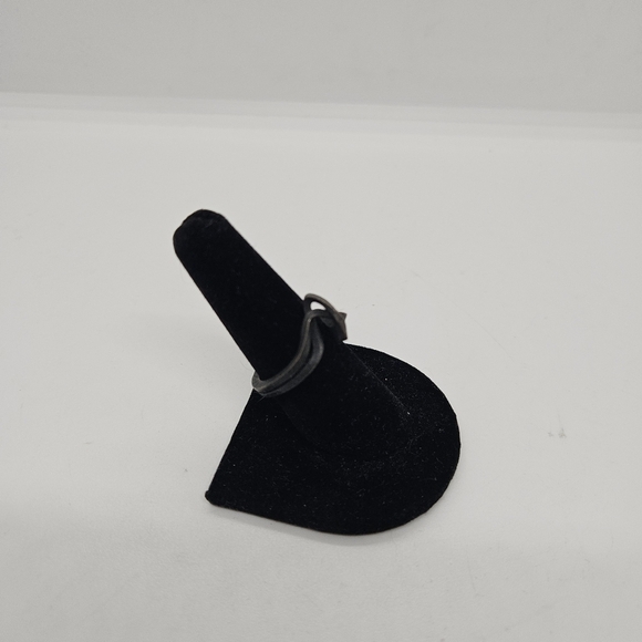 dark wrought iron twisted ring size 8 - Picture 2 of 5